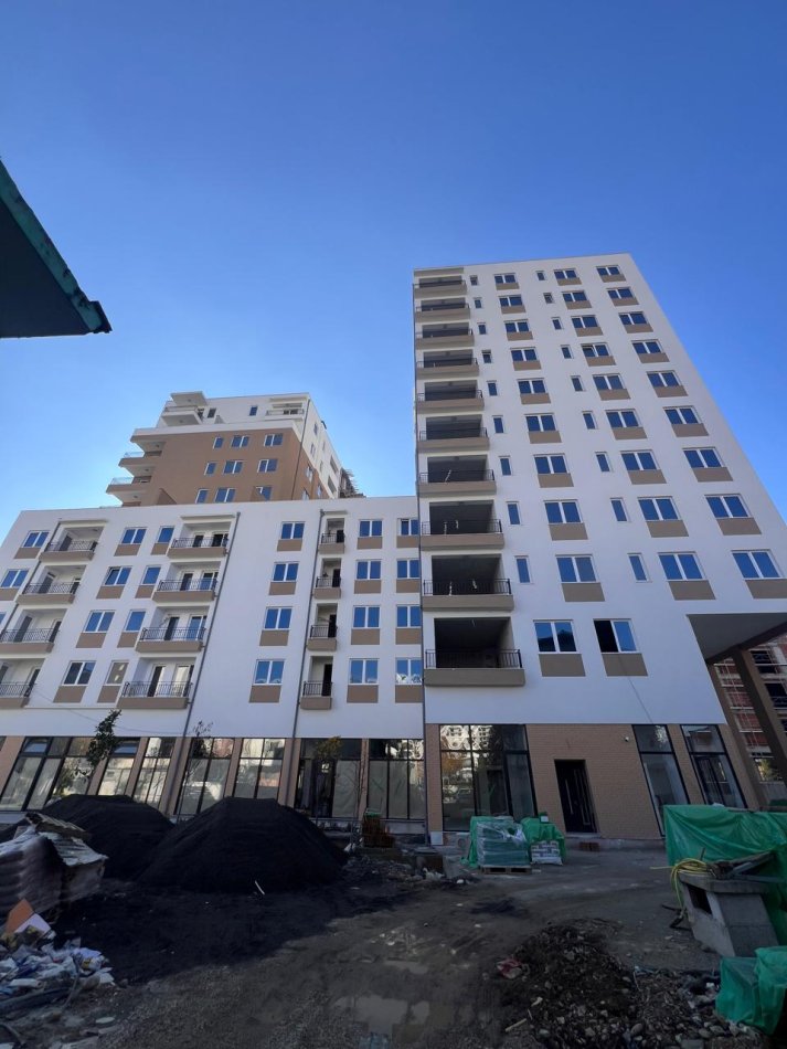 Tirane, shitet apartament 1+1 Kati 8, 58 m² 99.000 € (FUSHA AVIACIONIT)