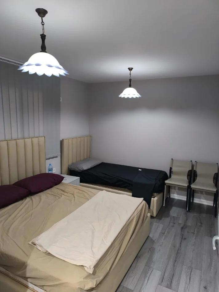 Durres, jepet me qera apartament 1+1+Ballkon Kati 1, 300 € (Shkemi i Kavajes)