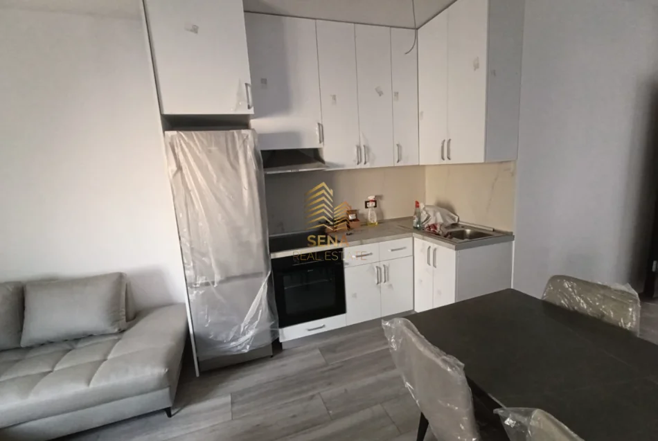 Tirane, jepet me qera apartament 2+1 Kati 1, 70 m² 550 € (Porcelan)