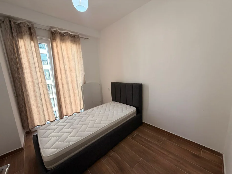 Tirane, shitet 2+1+Ballkon Kati 5, 89 m² 147.000 € (Unaza e Re)