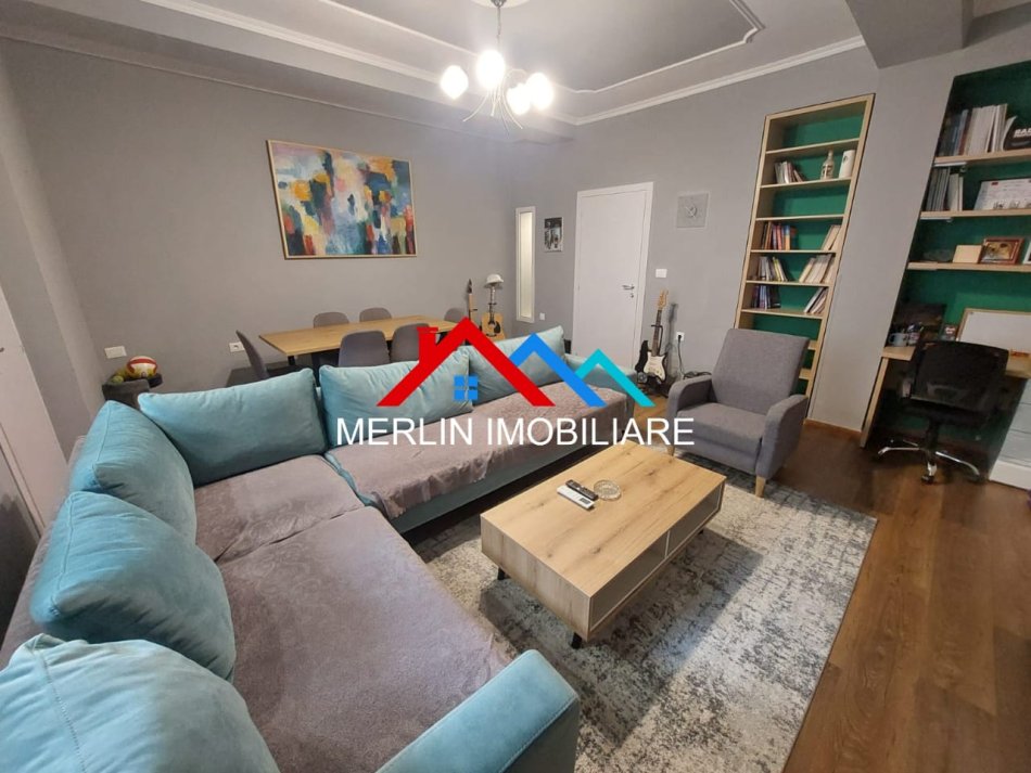 Tirane, jepet me qera Vile Kati 3, 210 m² 1.200 € (SHKOLLA E BALETIT)
