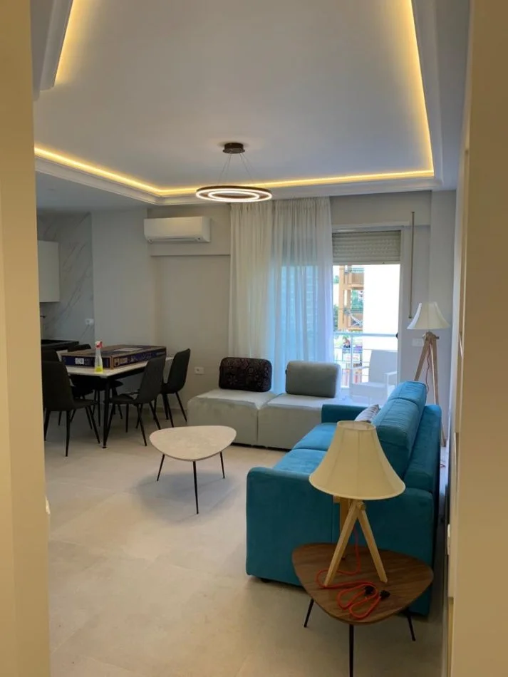 Durres, shitet apartament 1+1+Ballkon Kati 6, 