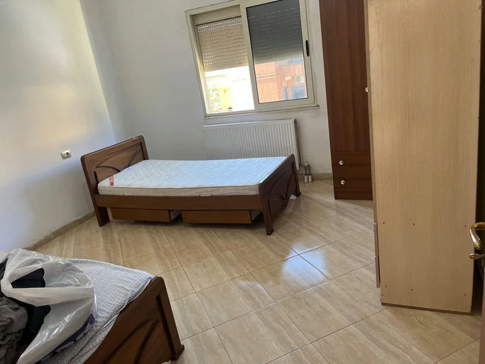 Tirane, jepet me qera apartament 2+1+Ballkon Kati 3, 500 € 