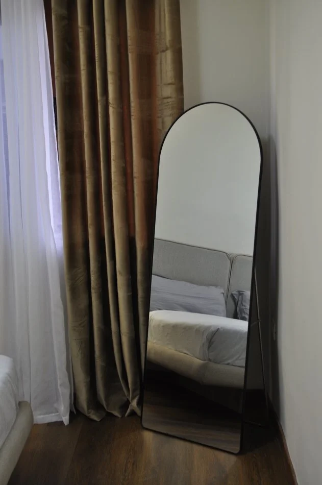 Tirane, jepet me qera apartament 2+1+Ballkon Kati 4, 84 m² 60 € (Sheshi Wilson)