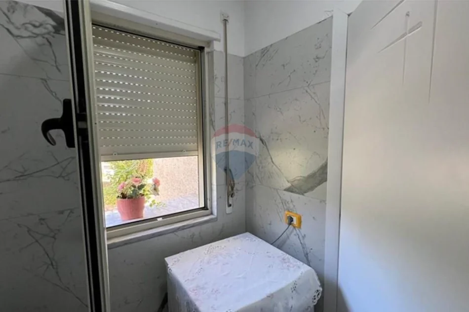 Shqiperi, shitet apartament 2+1+Ballkon Kati 1, 105 m² 156.900 €
