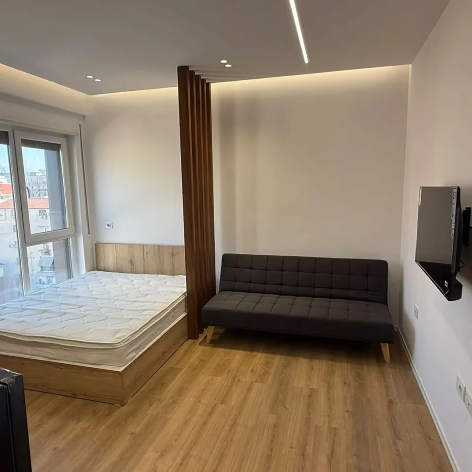 Tirane, jepet me qera garsonier Studio Kati 6, 400 € 