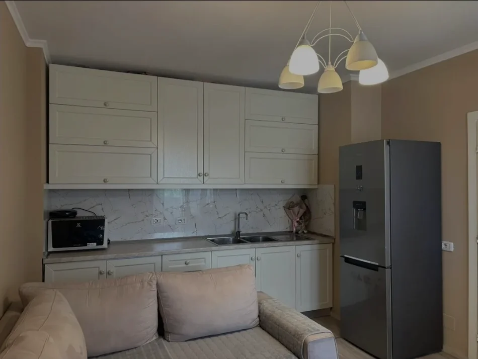 Tirane, jepet me qera 1+1+Aneks Kati 3, 60 m² 600 € 