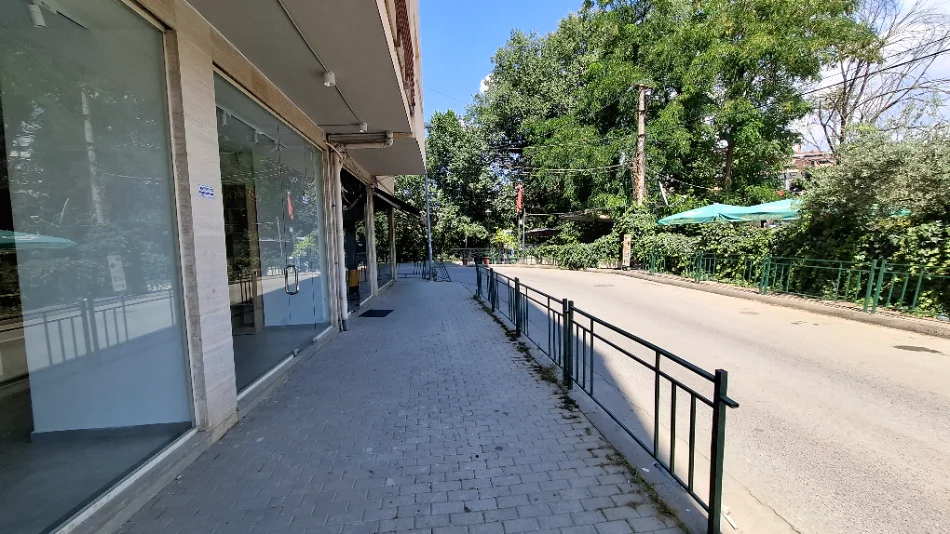 Tirane, shitet ambjent biznesi Kati 0, 67 m² 289.000 € 