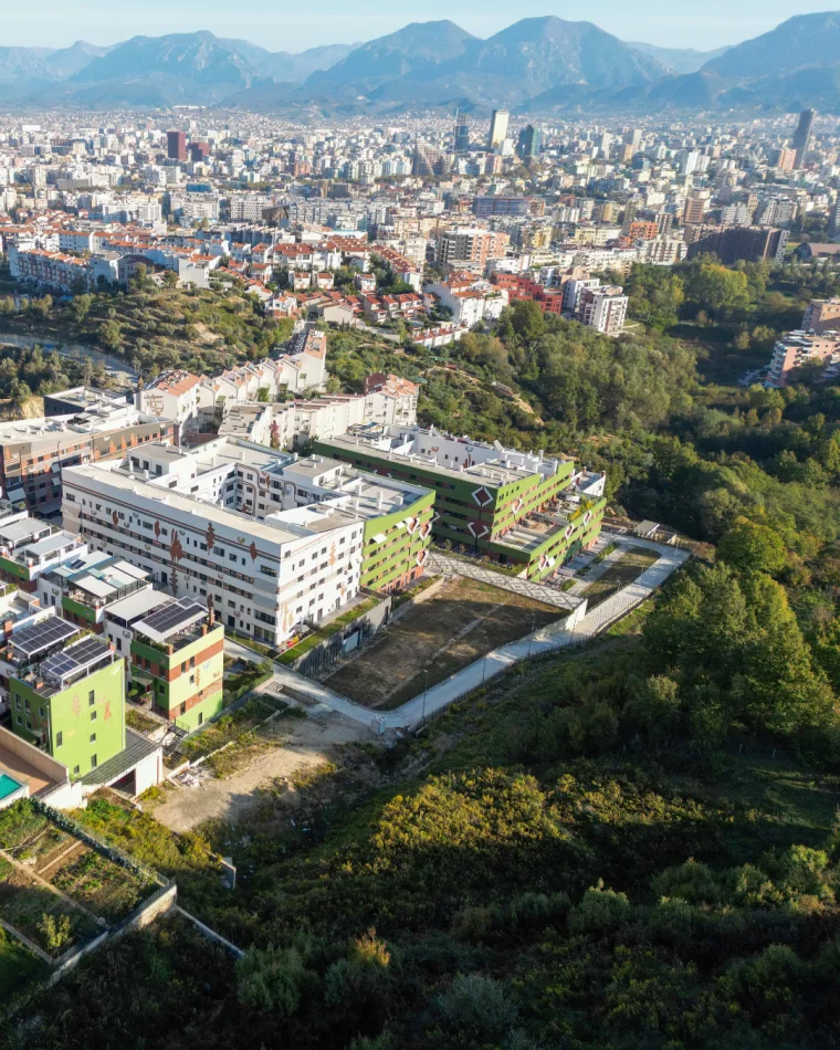 Tirane, shitet apartament duplex Dublex , (Kodra e Diellit 1 Jug)