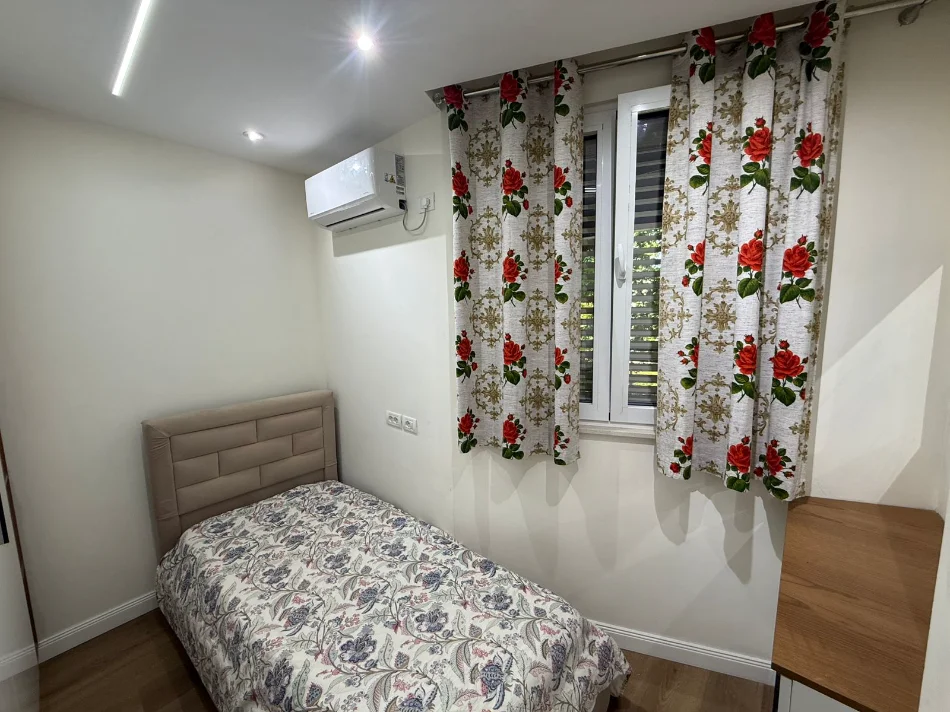 Tirane, jepet me qera apartament 2+1 Kati 2, 58 m² 750 € 