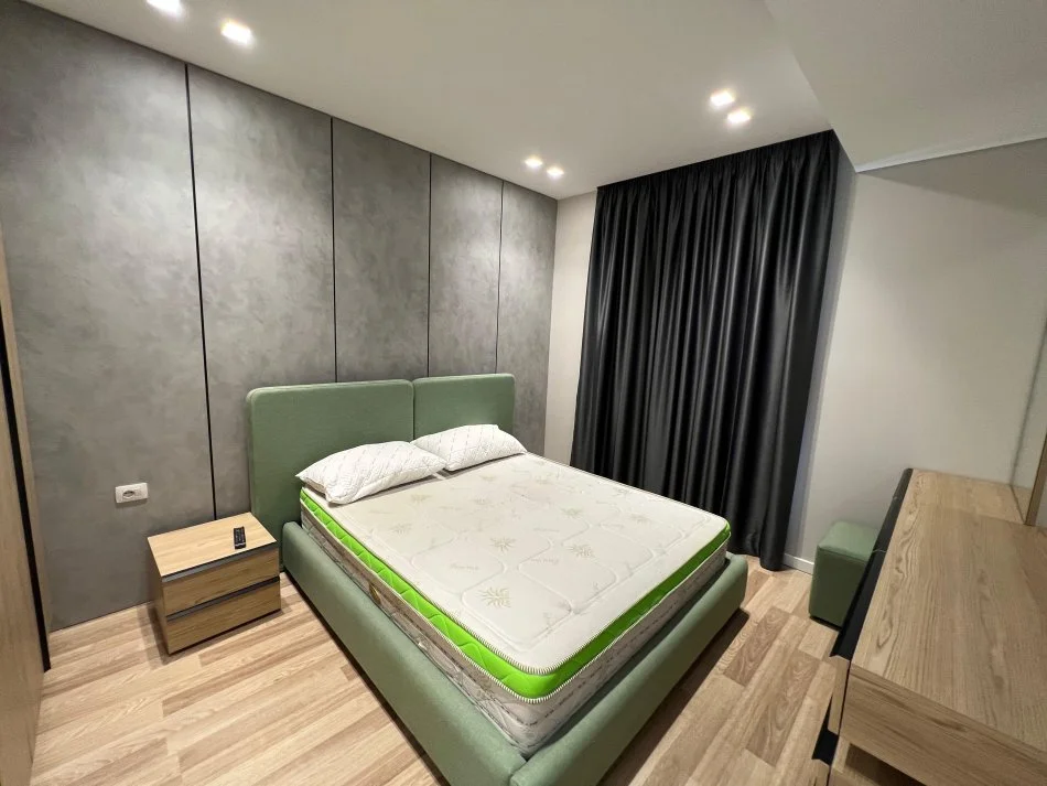 Tirane, jepet me qera apartament 1+1 Kati 4, 56 m² 500 € (Casaitalia)