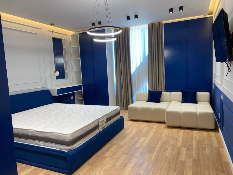 Tirane, jepet me qera garsonier 1+1 Kati 10, 44 m² 580 € (Rruga Kavajes/SQUARE21)