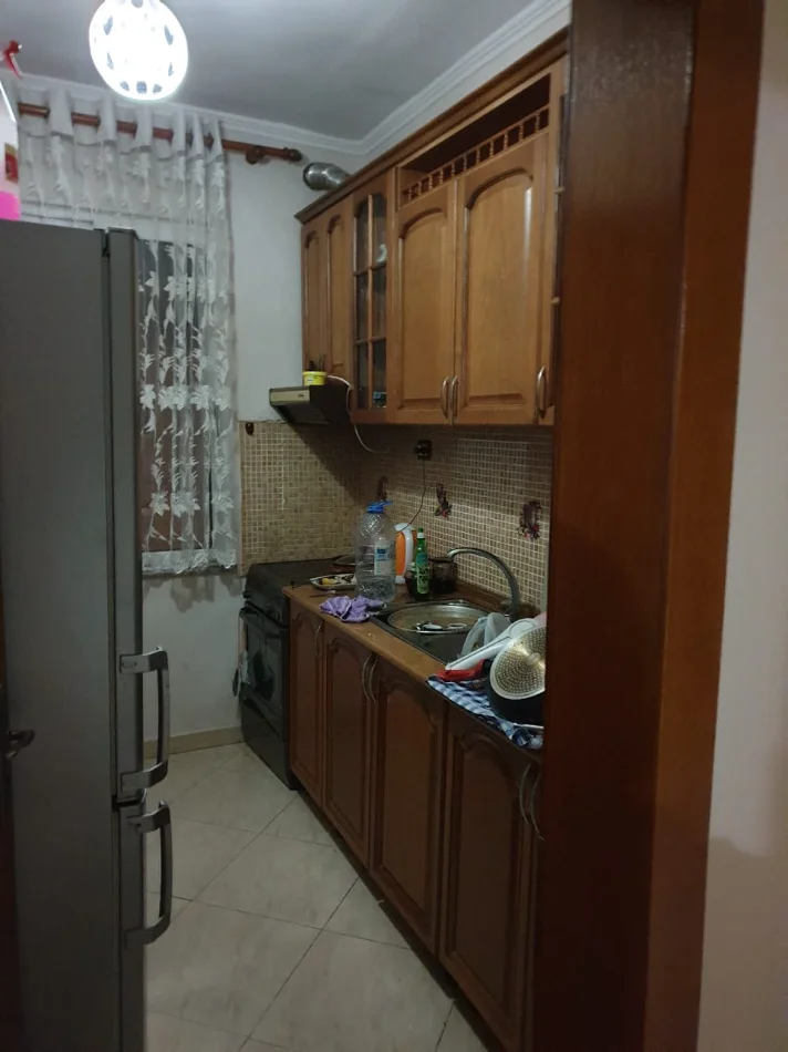 Tirane, jepet me qera apartament 1+1 Kati 5, 70 m² 450 € (Rruga e Dibres / 5 Maji)