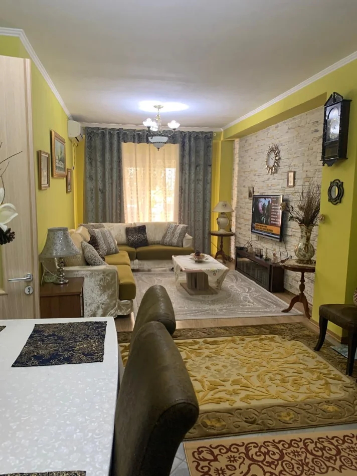 Tirane, shes apartament 2+1+Aneks+Ballkon Kati 2, 109 m² 170.000 € (Rruga Muhamed Deliu, prane Thesarit, Fresku)