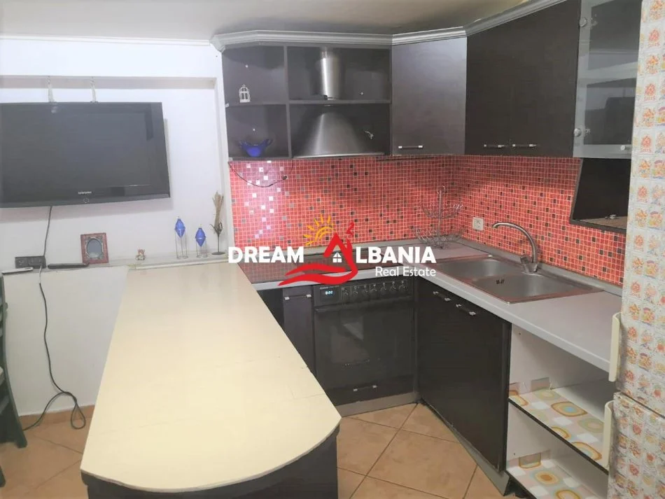 Tirane, jepet me qera apartament 2+1 , 85 m² 380 € (tek Universiteti Zoja e Keshillit te mire)