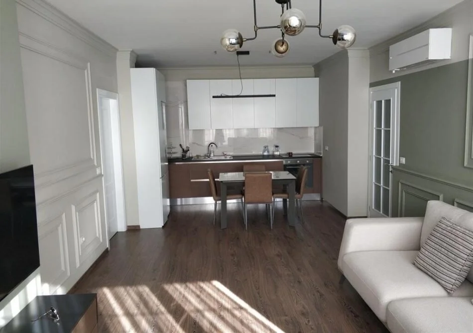 Tirane, jepet me qera , 