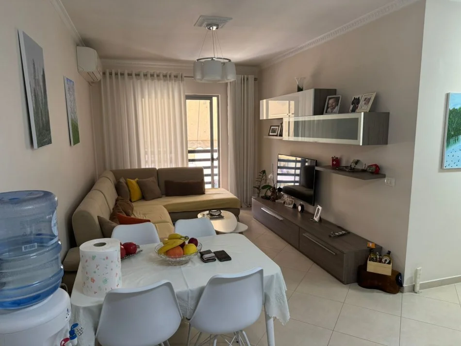 Tirane, shitet apartament 3+1+Ballkon Kati 7, 110 m² 150.000 € (RRUGA LONI LIGORI)