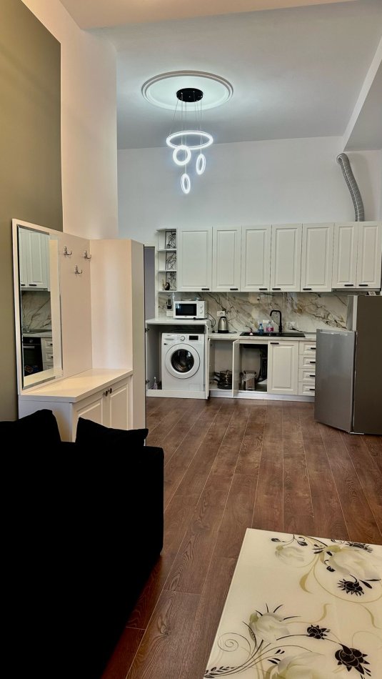 Durres, jepet me qera apartament 1+1 Kati 5, 600 € (Vollga, Durres)
