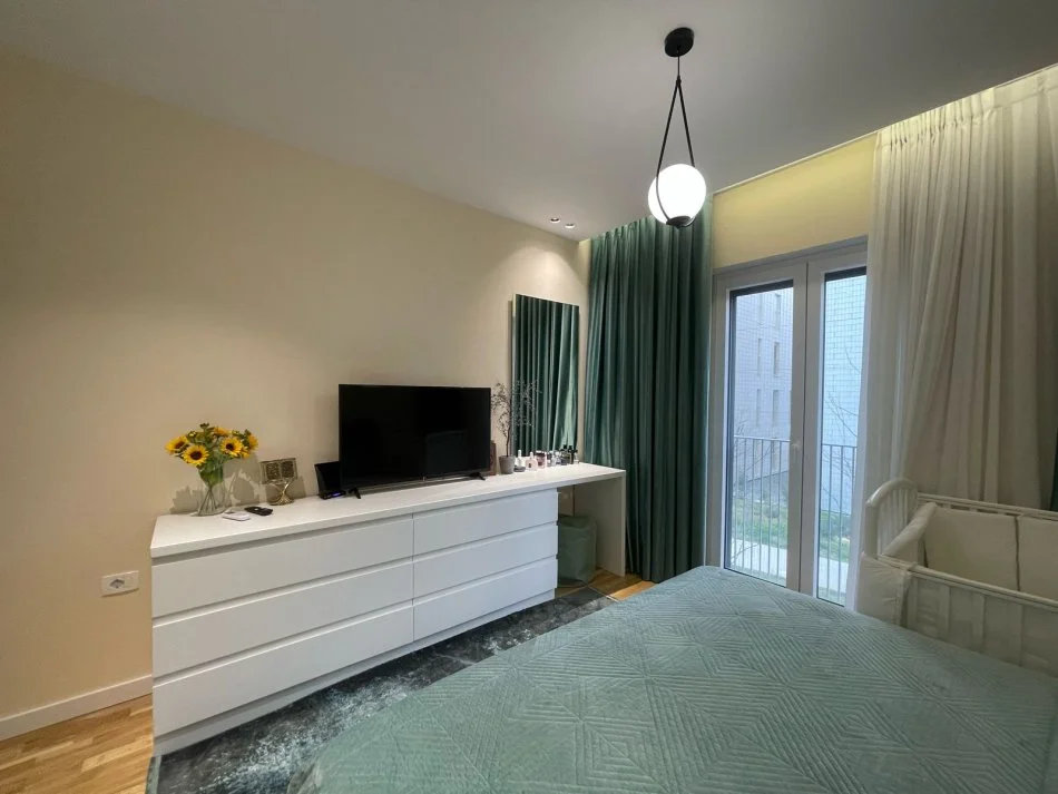 Tirane, shitet apartament 2+1 Kati 1, 90 m² 285.000 € 