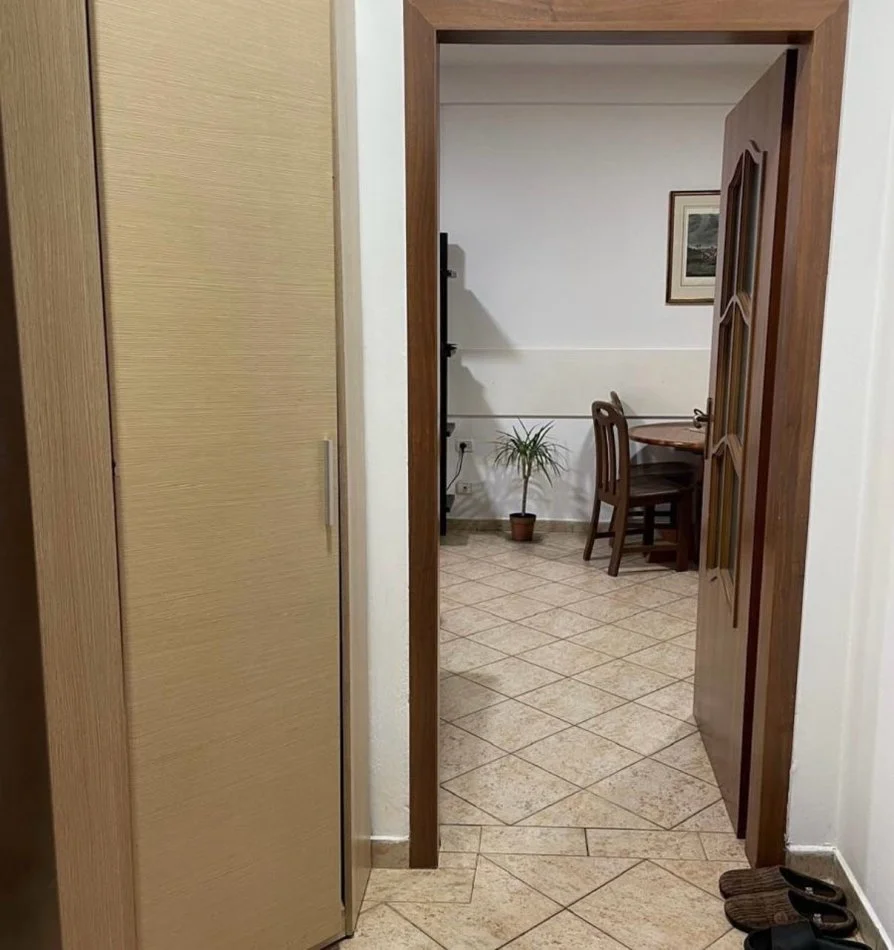 Tirane, jepet me qera apartament 1+1 Kati 2, 52 m² 475 € (Siri Kodra)