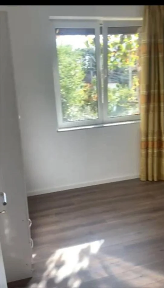 Tirane, shes apartament 2+1 , 72 m² 139.000 € (Rr.Elbasanit ish Tregu Elektrik)