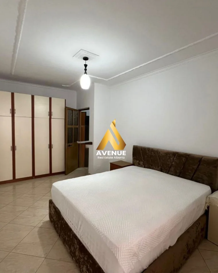 Tirane, jepet me qera apartament 1+1+Ballkon Kati 3, 73 m² 470 € (Rruga Dritan Hoxha)