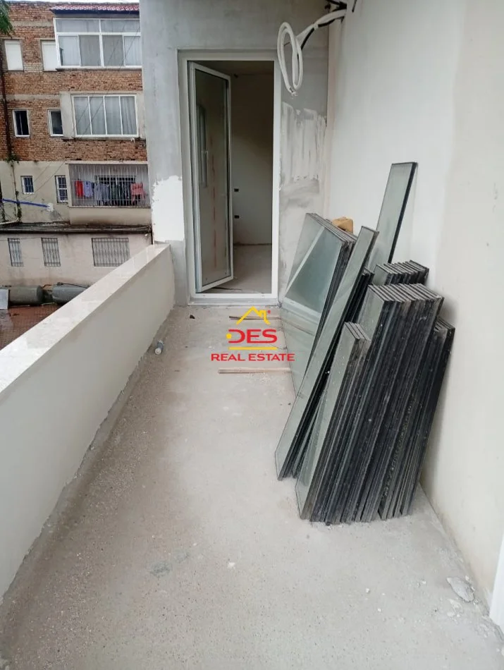 Vlore, shitet apartament 2+1+Ballkon Kati 2, 98 m² (Rruga Fiqirete Musta)