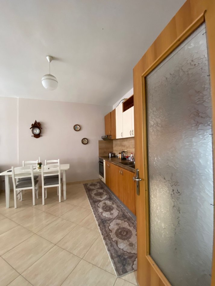 Tirane, jepet me qera apartament 2+1 Kati 1, 120 m² 620 € (don bosko)