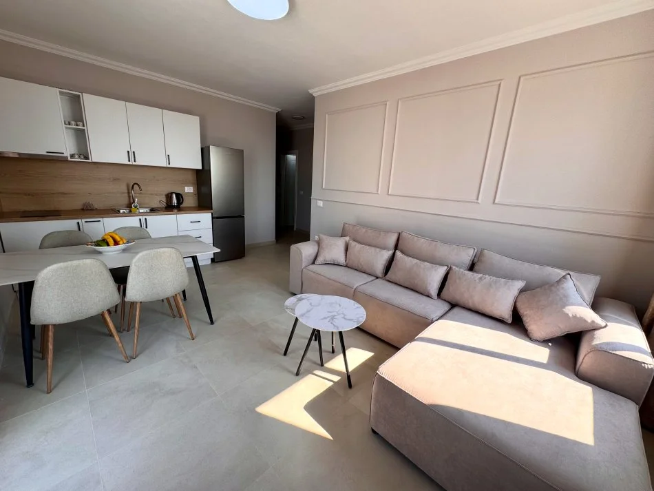 Golem, jepet me qera apartament+verande | Penthouse 1+1+Ballkon Kati 4, 90 m² 800 € 