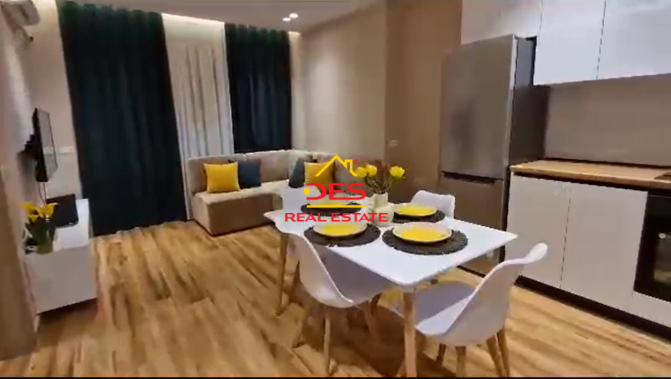 Vlore, jepet me qera apartament 1+1+Ballkon Kati 3, 70 m² 400 € (Rruga Gjergj Arianiti)