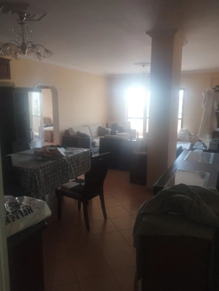 Tirane, jepet me qera apartament 2+1+Ballkon Kati 4, 90 m² 500 € (Rruga Ferit Xhajko)
