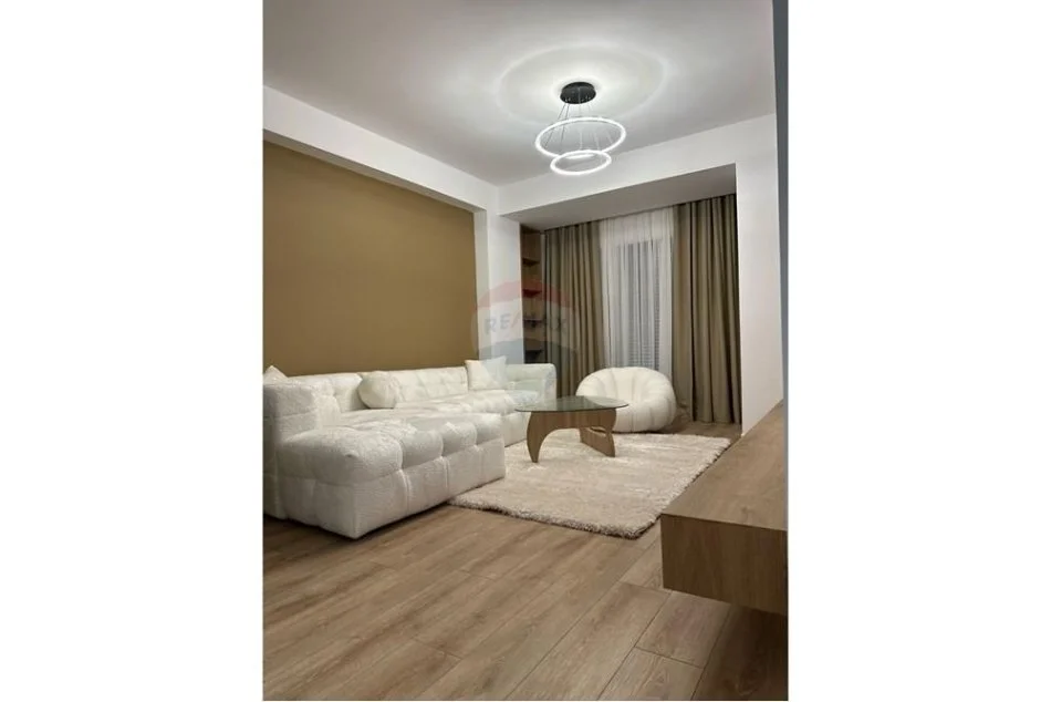 shitet , 72 m² 157.000 € (APARTAMENT 1+1 &amp; VERANDE PER SHITJE TE KODRA 2)