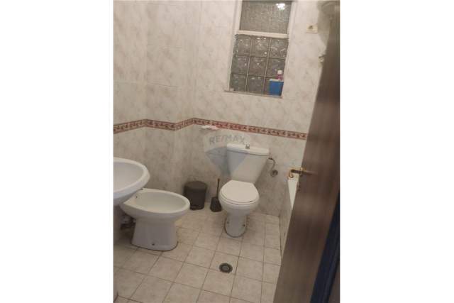 Shqiperi, jepet me qera apartament 2+1 Kati 6, 550 Euro