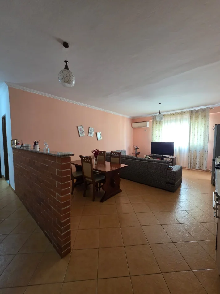 Tirane, shitet 2+1+Ballkon Kati 4, 107 m² 136.000 € (Casa Italia)