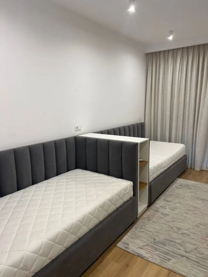Tirane, jepet me qera apartament 2+1 Kati 6, 100 m² 950 € 