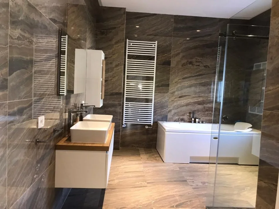 Tirane, jepet me qera Vile 4+1 , 335 m² 4.300 € (TEG)