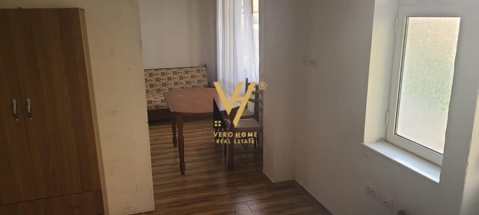 Tirane, jepet me qera apartament 1+1+Ballkon, Kati 3, 60 m² 260 € (RRUGA MIHAL GRAMENO)