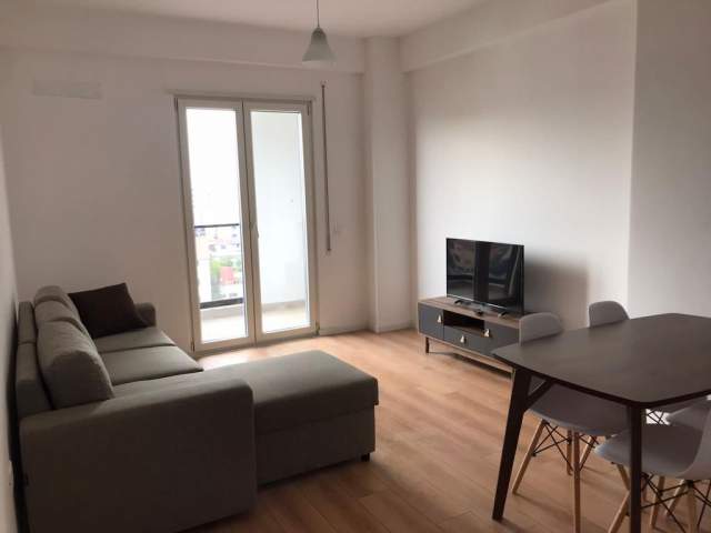Tirane, jepet me qera apartament 2+1+BLK Kati 8, 97 m² 600 Euro (21 dhjetorit)