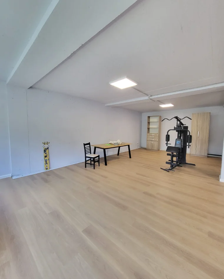 Tirane, jepet me qera Vile 3 Katshe , 400 m² 3.500 € 