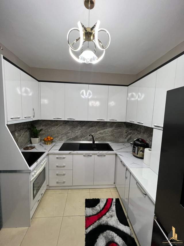 Tirane, shes apartament 2+1+A+BLK Kati 5, 89 m² 139.000 Euro (Rruga e Dibres , Spitali Francez)