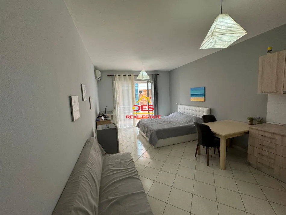 Vlore, shitet vetem 1 dhome 1+1+Ballkon Kati 2, 50 m² 105.000 €