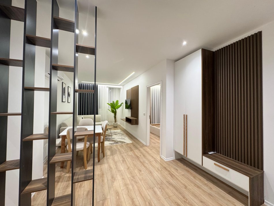 Tirane, shitet apartament 1+1 , 70 m² 175.000 € (Rruga Fortuzi)