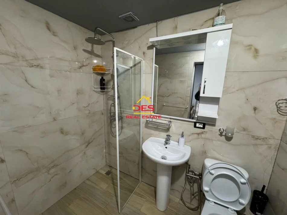 Vlore, shitet apartament 2+1+Ballkon Kati 0, 55 m² 120.000 € (Rruga Murat Tërbaçi)