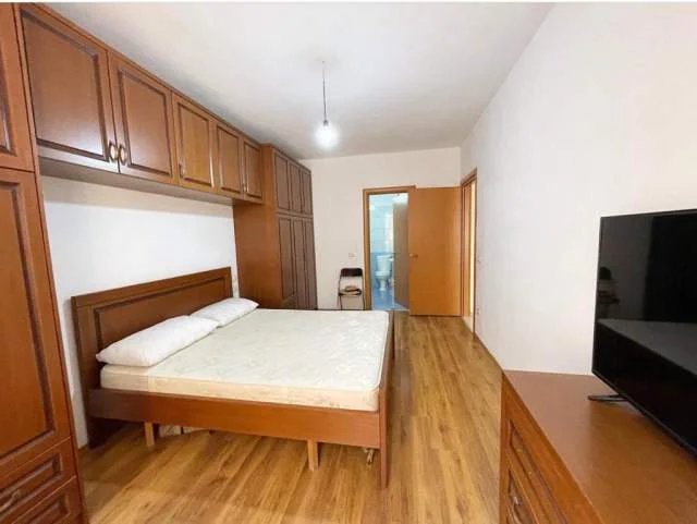 Tirane, ofert apartament 2+1 Kati 4, 110 m² 600 Euro (Astir)