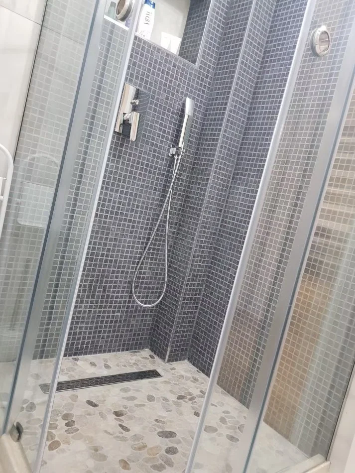 Vlore, shitet nga Pronari, pa-komision apartament 1+1+Ballkon Kati 5, 75 m² 178.000 € (lungomare)