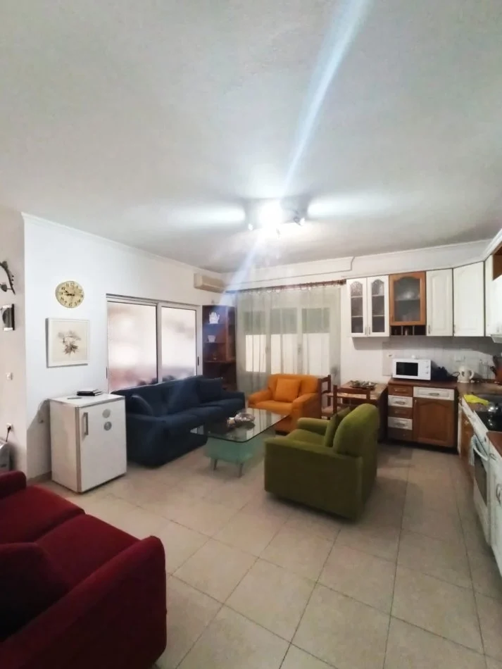 Tirane, jepet me qera apartament 2+1+Aneks+Ballkon Kati 8, 76 m² 650 € (PRANE TAIWAN TIRANE)