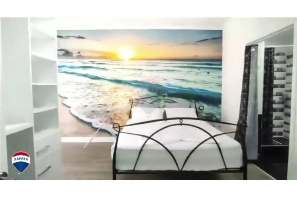 shitet , 87 m² 260.000 € (Shitet apartament 2+1 perballe Delijorgjit!)