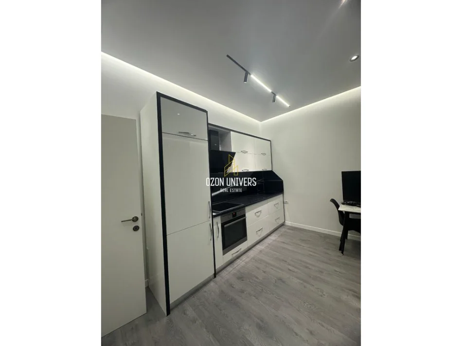 Tirane, jepet me qera apartament 1+1+Ballkon Kati 2, 70 m² 700 € (Stadiumi Air Albania)