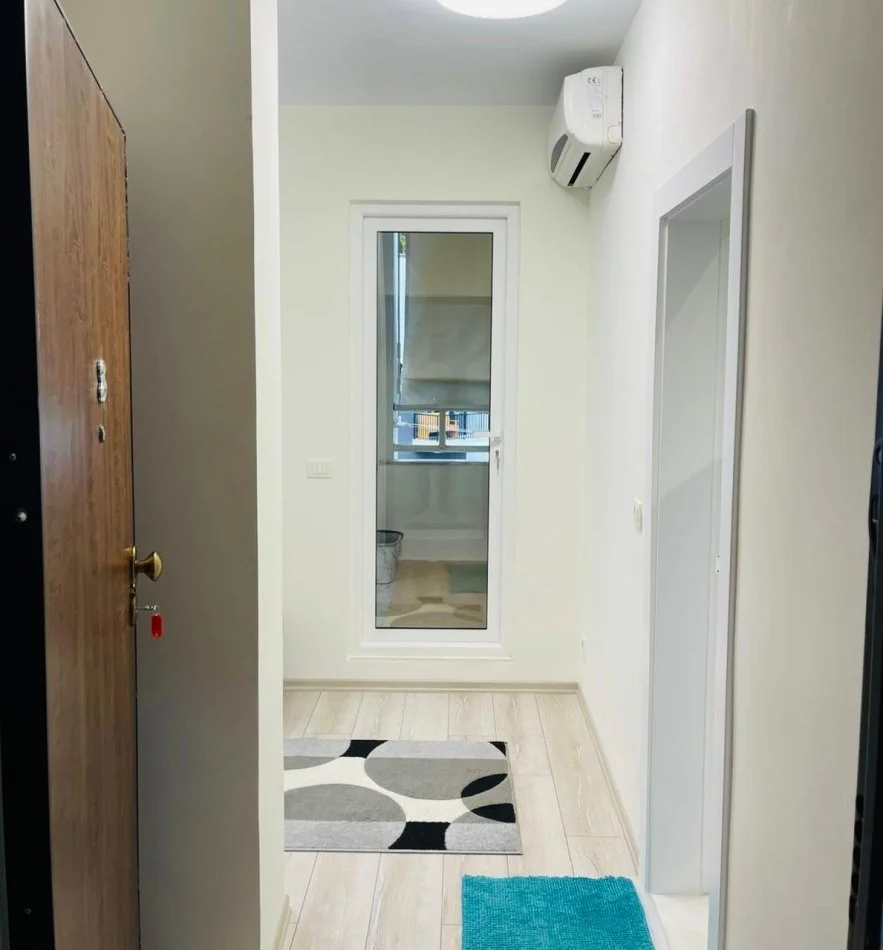 Tirane, jepet me qera apartament 1+1 Kati 8, 70 m² 900 € (Rruga e Kosovareve)