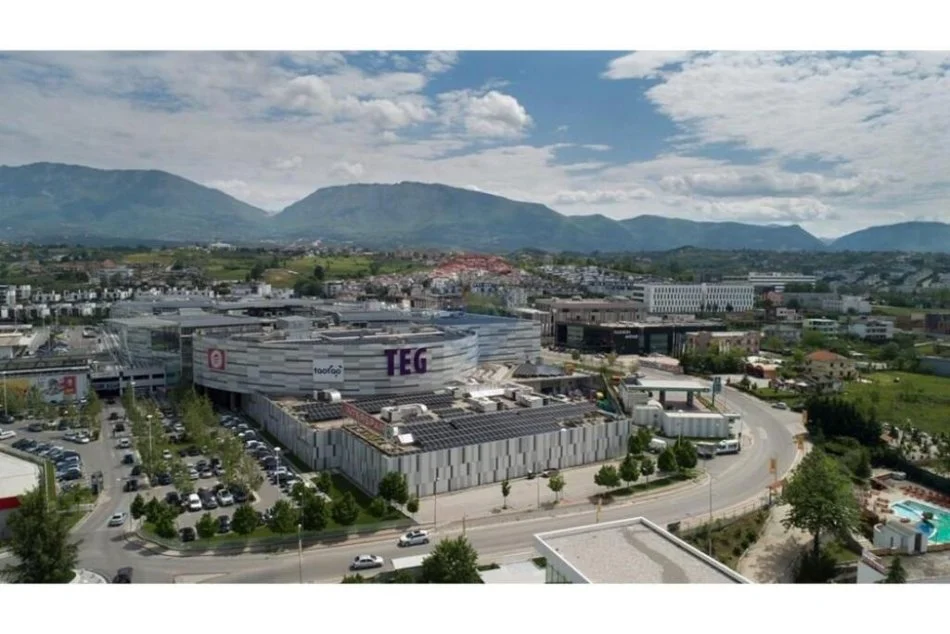 Tirane, shitet apartament 1+1+Ballkon Kati 2, 112 m² 310.000 € (Teg)